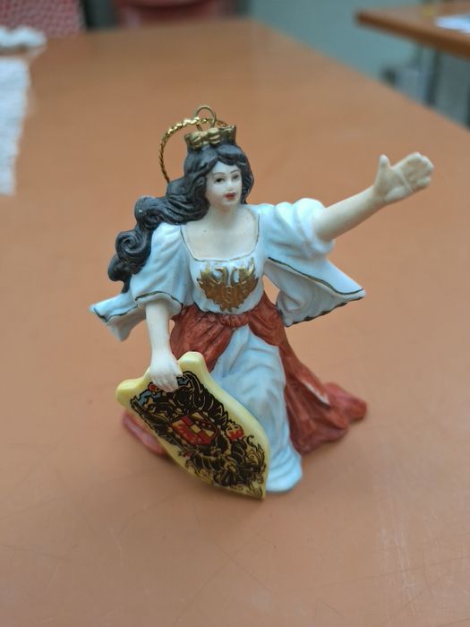 Anheuser-Busch 1993 Collector Christmas

Ornament Woman
Collector Chri