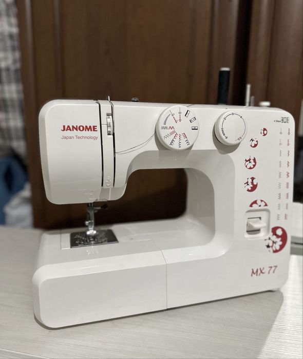 Новая швейная машина