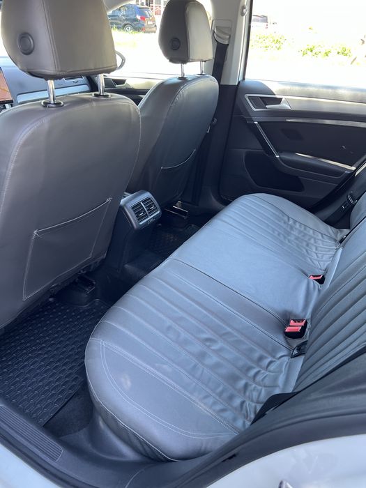 Vând Taxi cu Licenta valabila pana in 2030