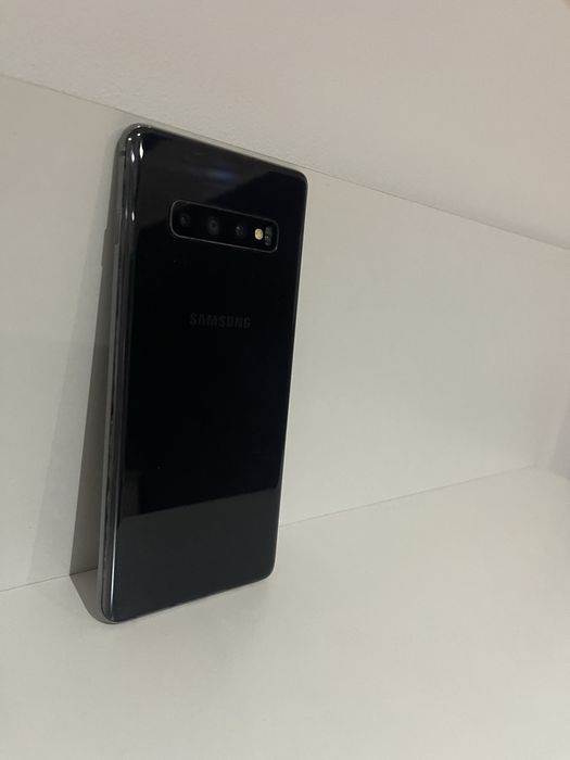 Vand s10+ pentru piese