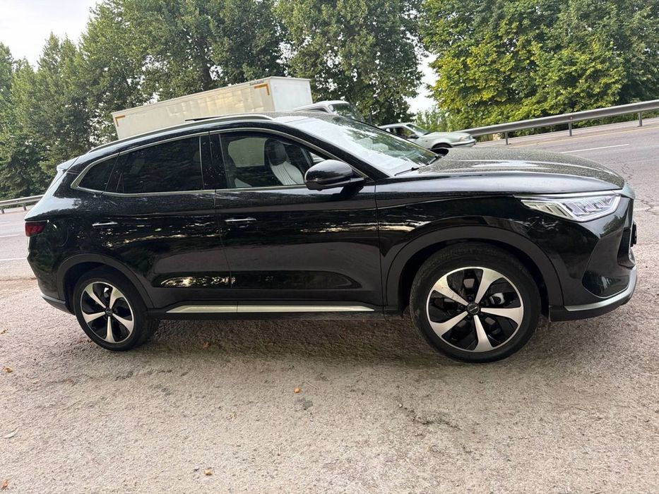 BYD sotiladi. Holati zor. Kraska toza