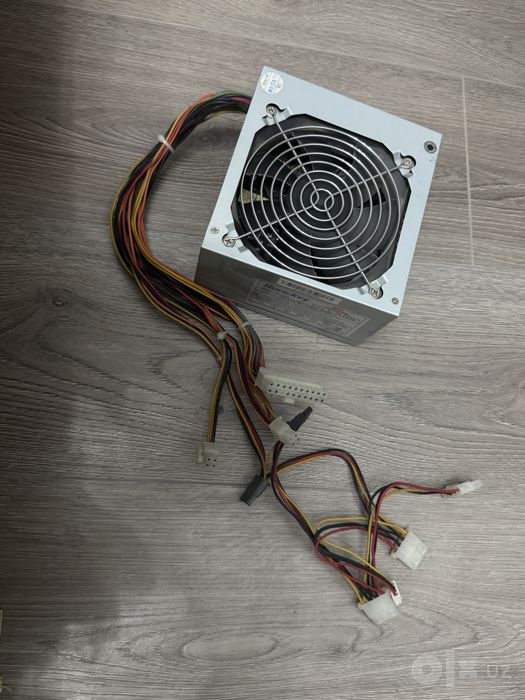Продам блок питания на 400w