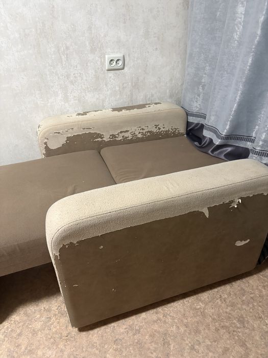 Продаётся удобное кресло-кровать.