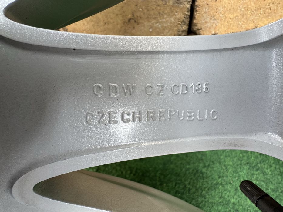 4 броя Джанти БМВ BMW Style 250 18 цола за F01 GT F07 F10 F11 e90 e84