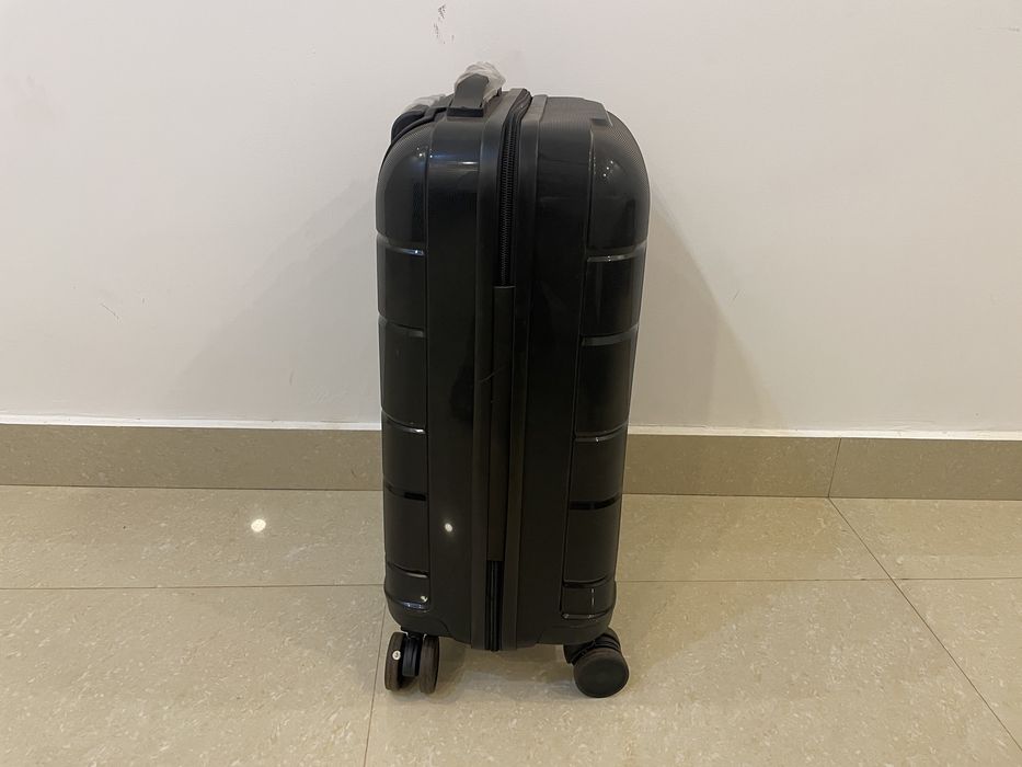 Дорожный чемодан