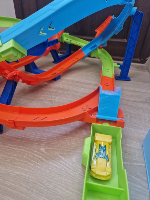 Писта Hot Wheels Cyclone Challenge с 1 количка