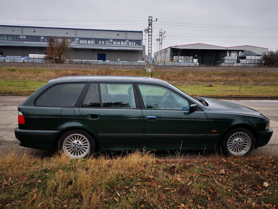 BMW E39 520I на части