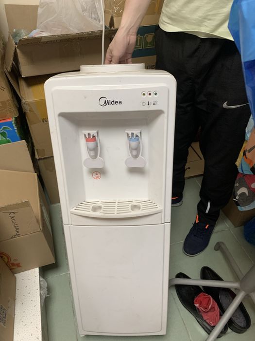 Продам напольный куллер Midea б/у