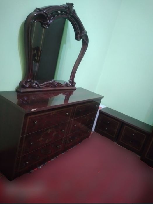 Спальный гарнитур сотилади