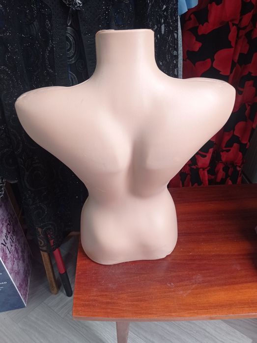 Maniken kiyim dukoni uchun