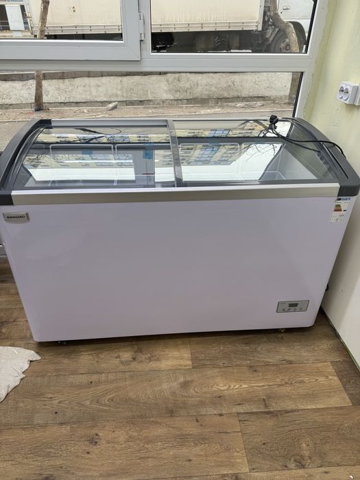 Продаю морозильник