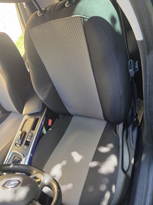 Huse dedicate Renault Megane 4