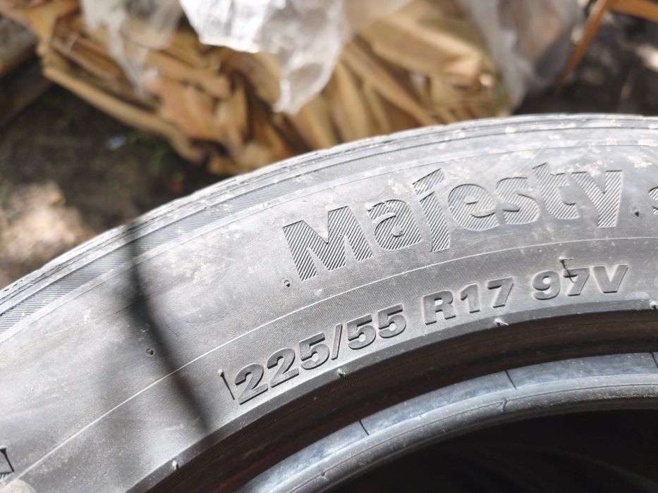 Автошины 225/55/17