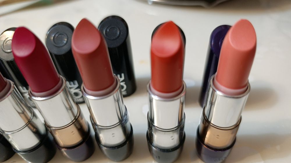 Помады кремовые Орифлейм