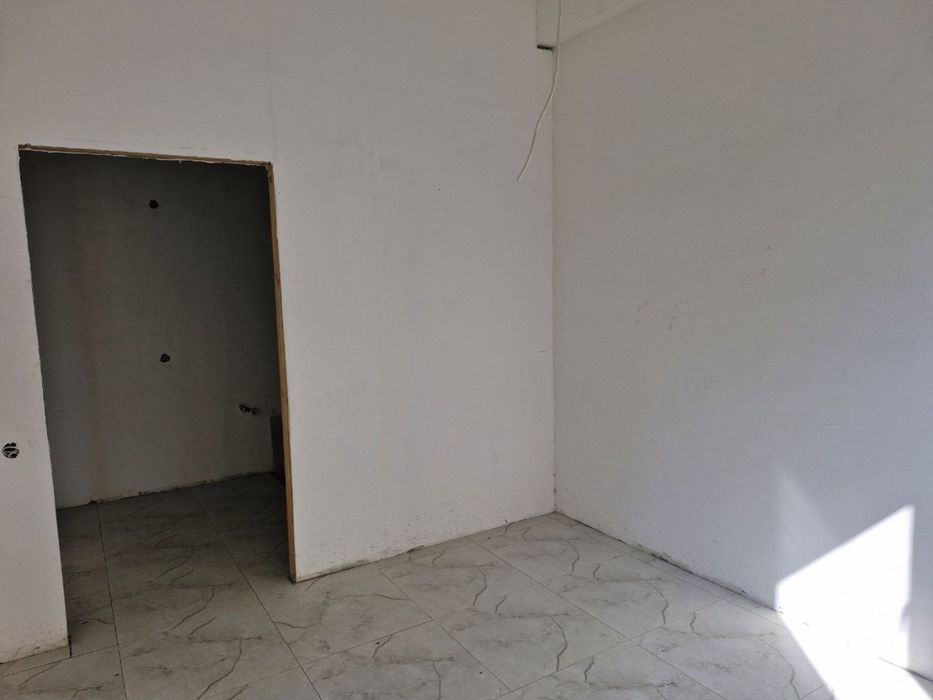 Office uchun 85 m2 yangi qurilgan noturar joy sotiladi