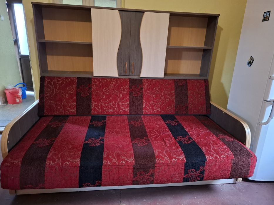 Canapea cu lada si sertare de depozitat