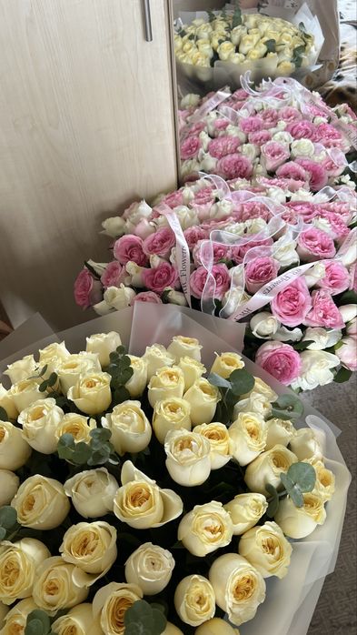 Сарыы 51шт Роза 101шт