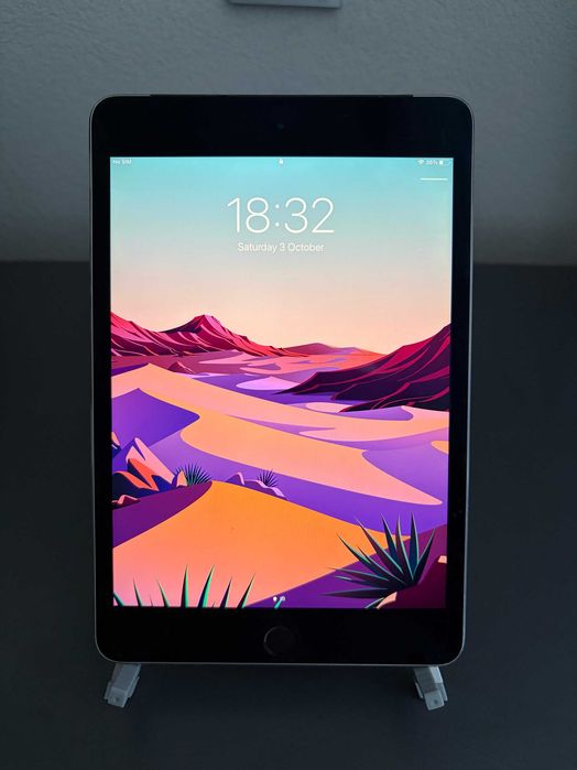 Apple iPad Mini 4 A1550 7.9' 64GB и 128 GB WiFi + Cellular - Перфектени