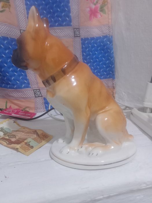 Продам, статуэтку, бульдог.