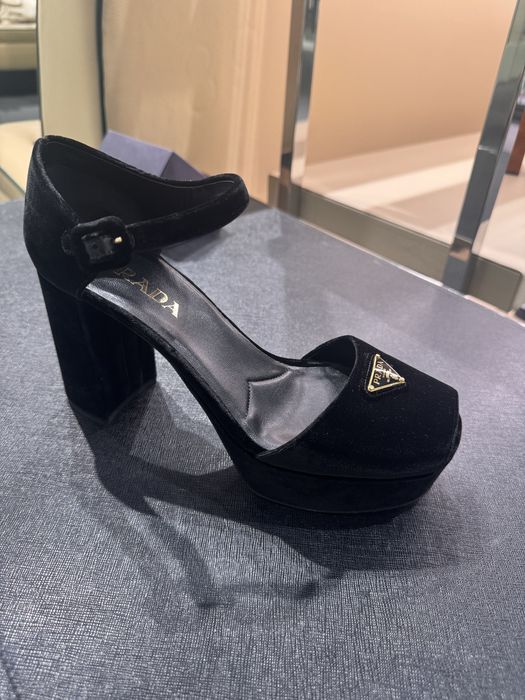 Prada heels- black velvet