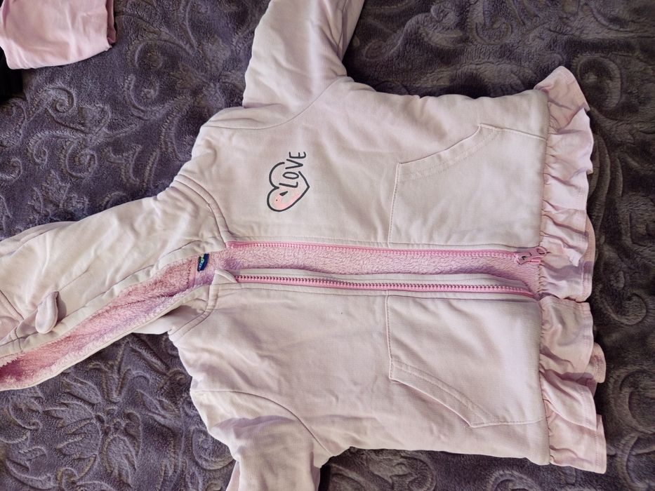 Дрехи за момичее