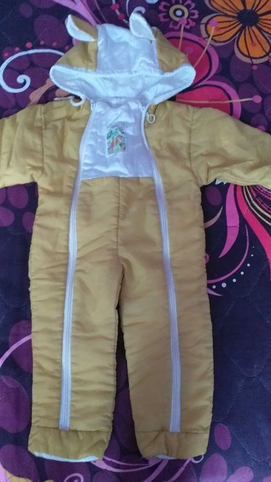 Детски фирмени комплекти - 22-35лв брой