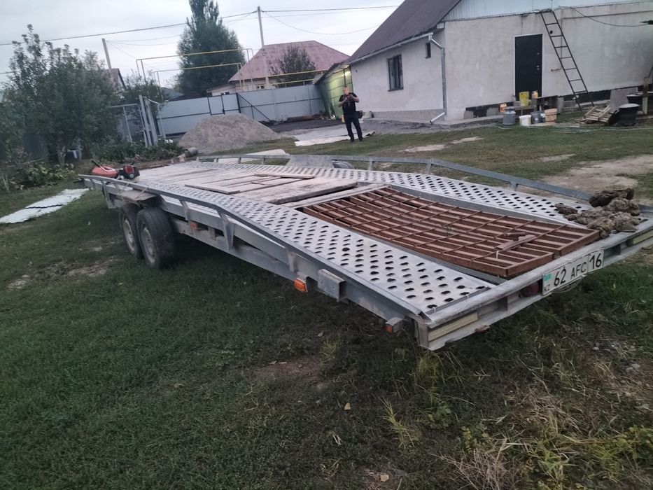 Прицеп автовоз...