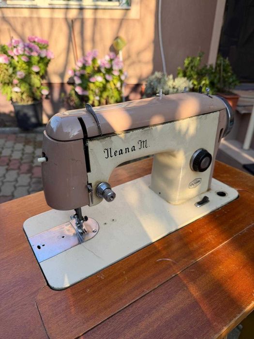 Masina de cusut Ileana