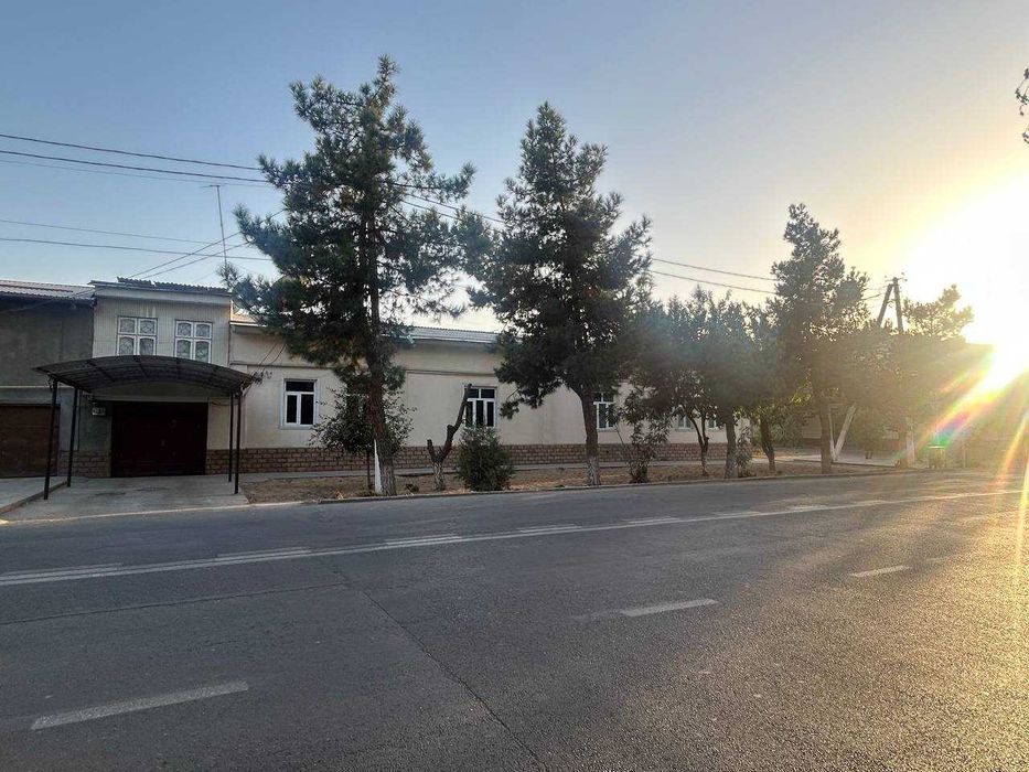 Йул ёкасида ховли сотилади, Бизнес учун, Под офис, 9 сотик фасад 27х38