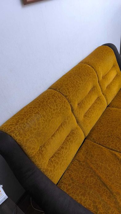 Разтегателен диван