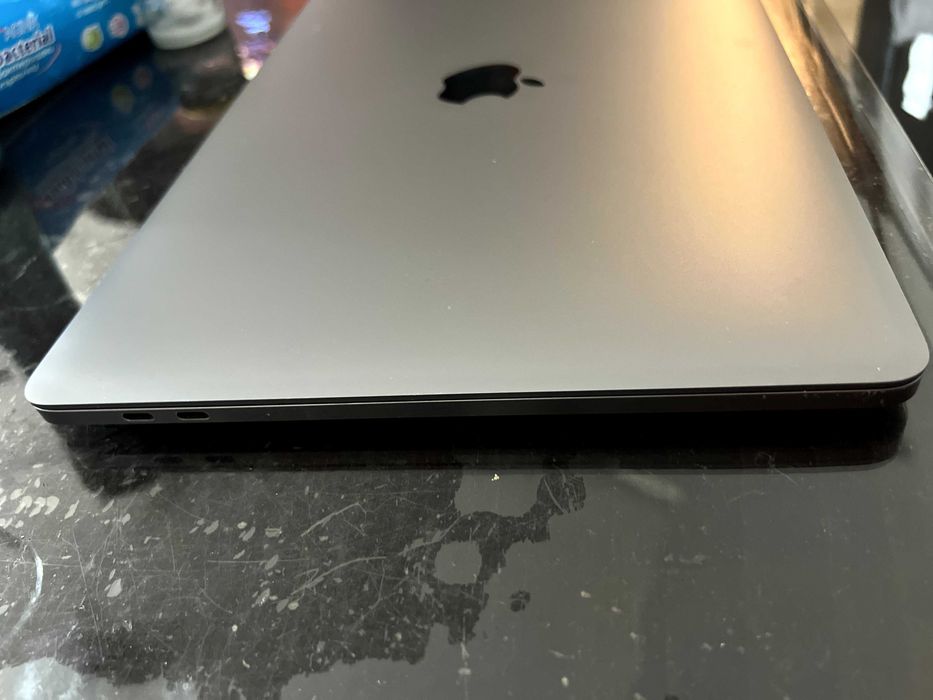 КАТО НОВ!!! Apple MacBook Pro 13" M1 8RAM 256GB Touch Bar Silver