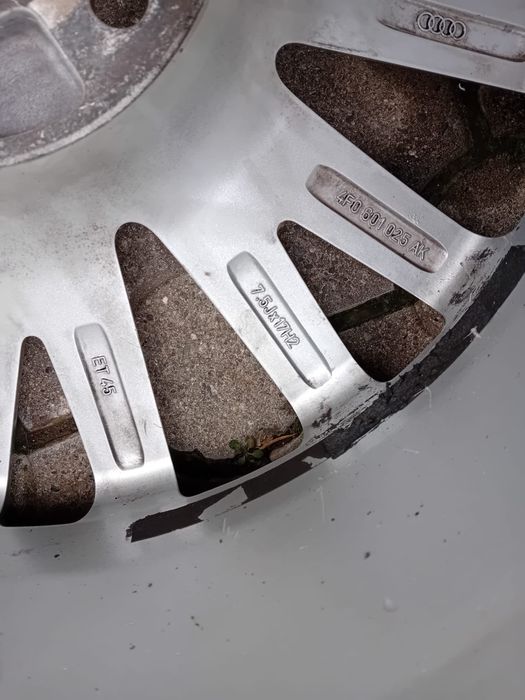 Vand jante Audi pe 17 + cauciuri Pirelli- aduse recent din Germania