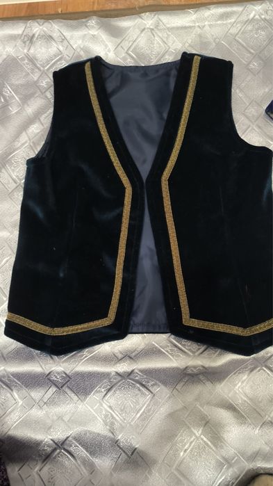 Ұл-қыздарға кажейлер сатылады