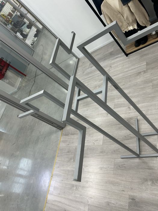 Мебель для бутика