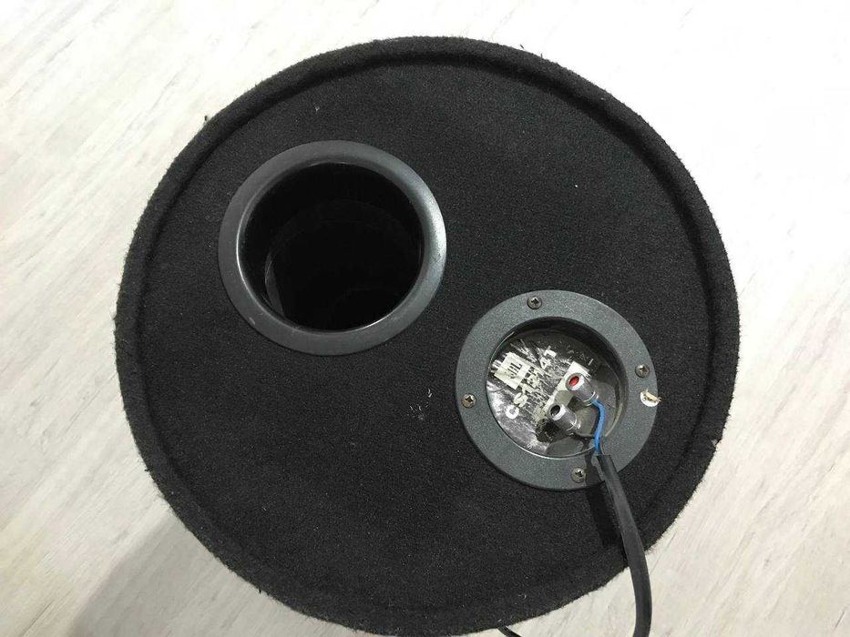 Продаются оригинальные сабвуфер JBL с усилителем