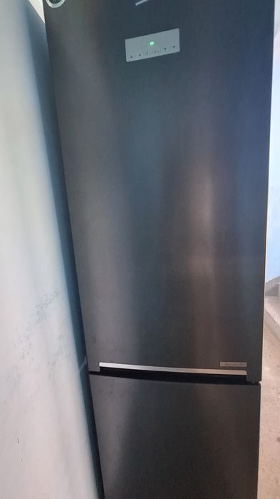 Хладилник  BEKO RCNA406E60LZXRN