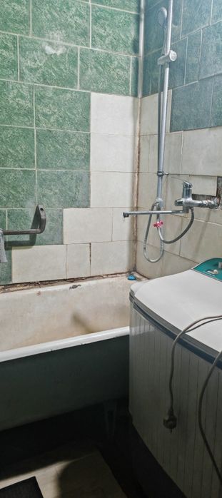 Продаётся 2х комн кв на 8 мкр