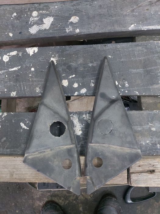 Обивки дверей нива шевроле