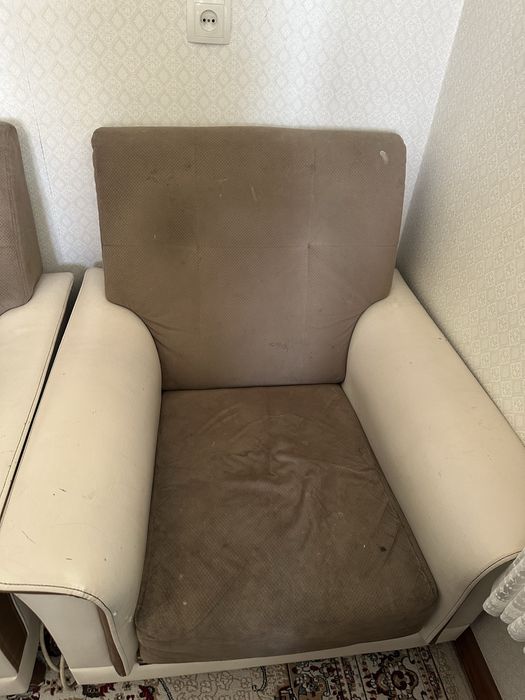 кресло , 2штуки , без дефектов