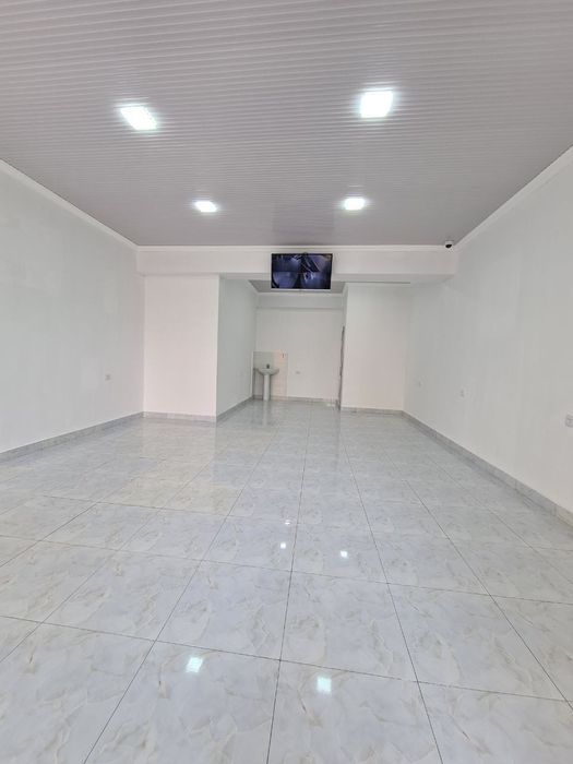 Дукон сотилади 47 м.кв Икар