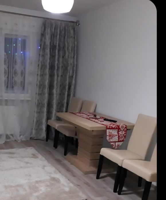 Masă Amira ,extensibilă bardolino ,2.00-2.06M+ SCAUNE CULOARE BEJ