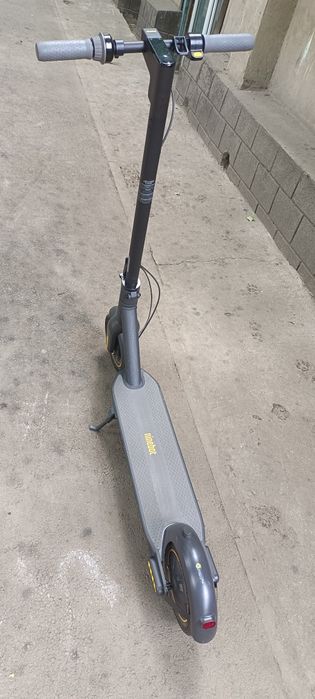 Электро самокат Ninebot Kickcooter Max G30