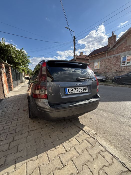 Волво v50 2.0 дизел