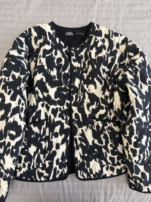 Легкая курточка Zara