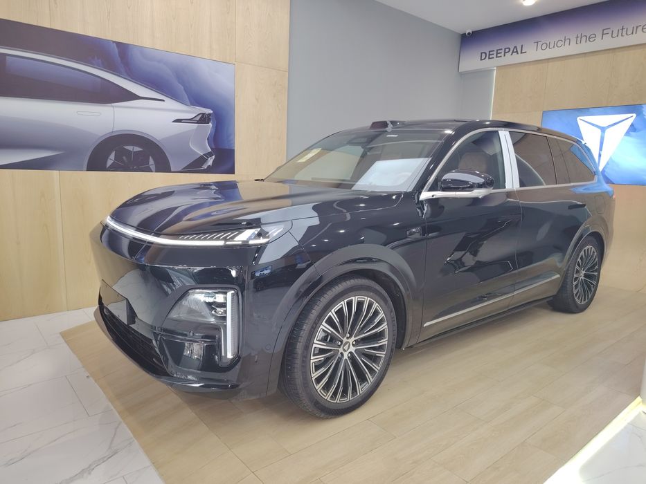 Changan Deepal S09 Ultra plus AWD gibrid
Qora kuzov, oranjeviy salon
-