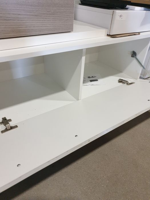 COMODA TV Stand Boston Body White Mat / Față Alb Alb Lucios (100 cm)