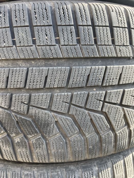 Гуми 295\35/23 зимни