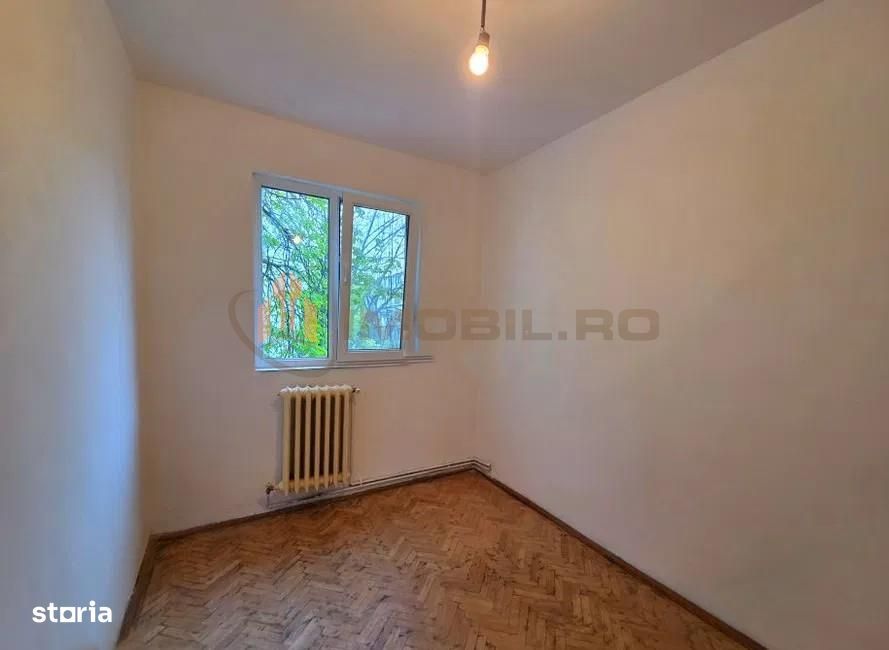 Apartament 3 camere Alexandru cel Bun