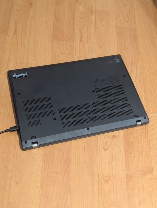 Lenovo T14 Gen 3 (i5 Generația 12 / 16GB RAM)
