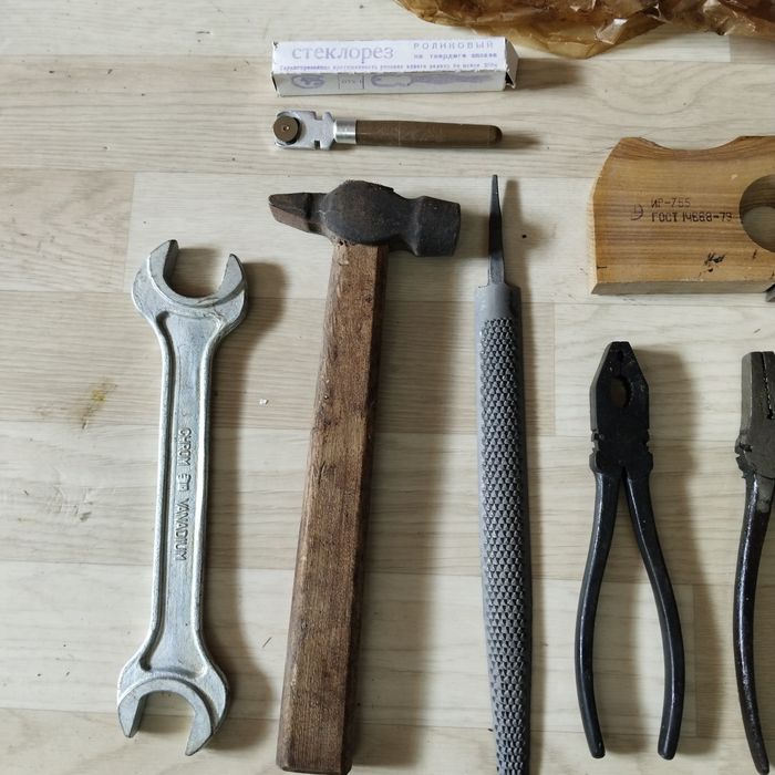 Инструмент, новый СССР.